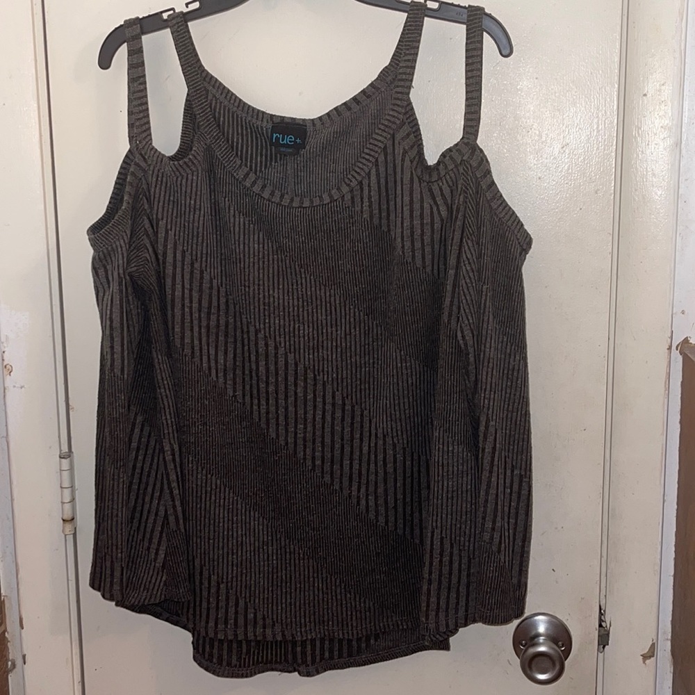 Plus size gray cold shoulder ribbed top